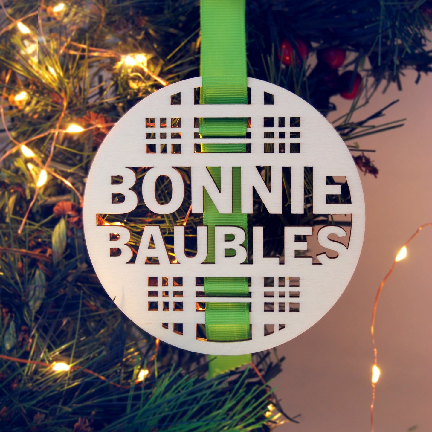 Christmas Tree Hanging | Bonnie Baubles